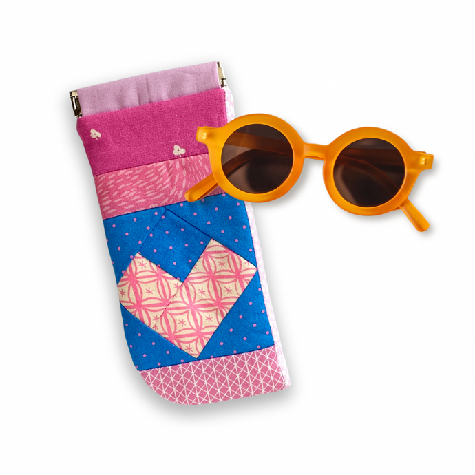 scrappy heart - pink and blue | sunnies squeeze case