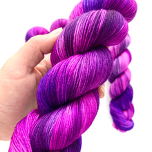 Load image into Gallery viewer, bobcephala x pink pony club - inspired by @chongster62 | 4-ply sock