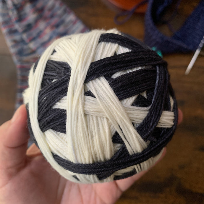 OOAK (one of a kind) - black | 4-ply sock