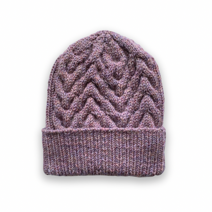 weekend hat in iridescence (purple) | hand knits