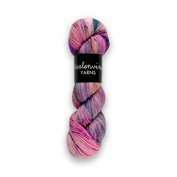 DESTASH: voolenvine yarns footsie | stardust