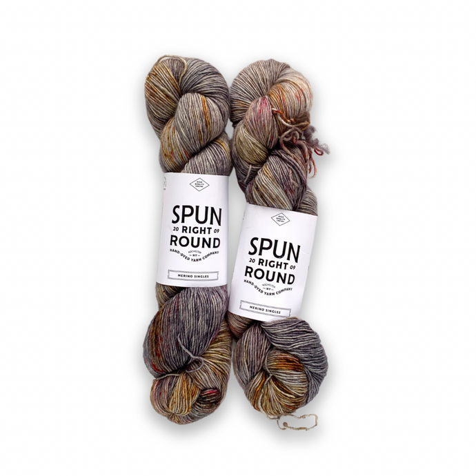 DESTASH: spun right round merino singles | heart eyes