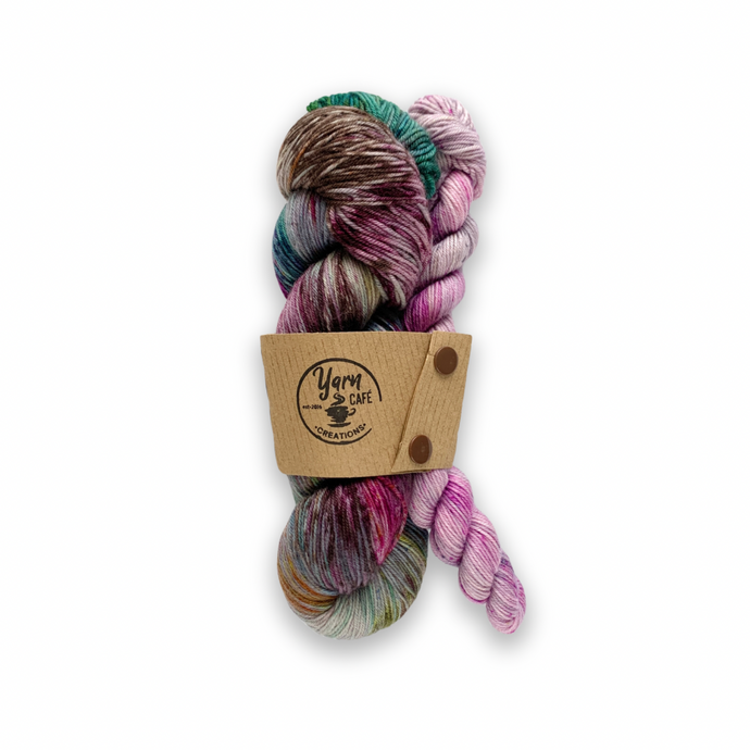 DESTASH: yarn cafe creations biscotti sock | minty kiss cocoa + simmering pom-tini