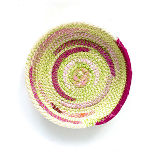 pink fabric scraps/green thread - 3.25" | rope bowl/notions tray