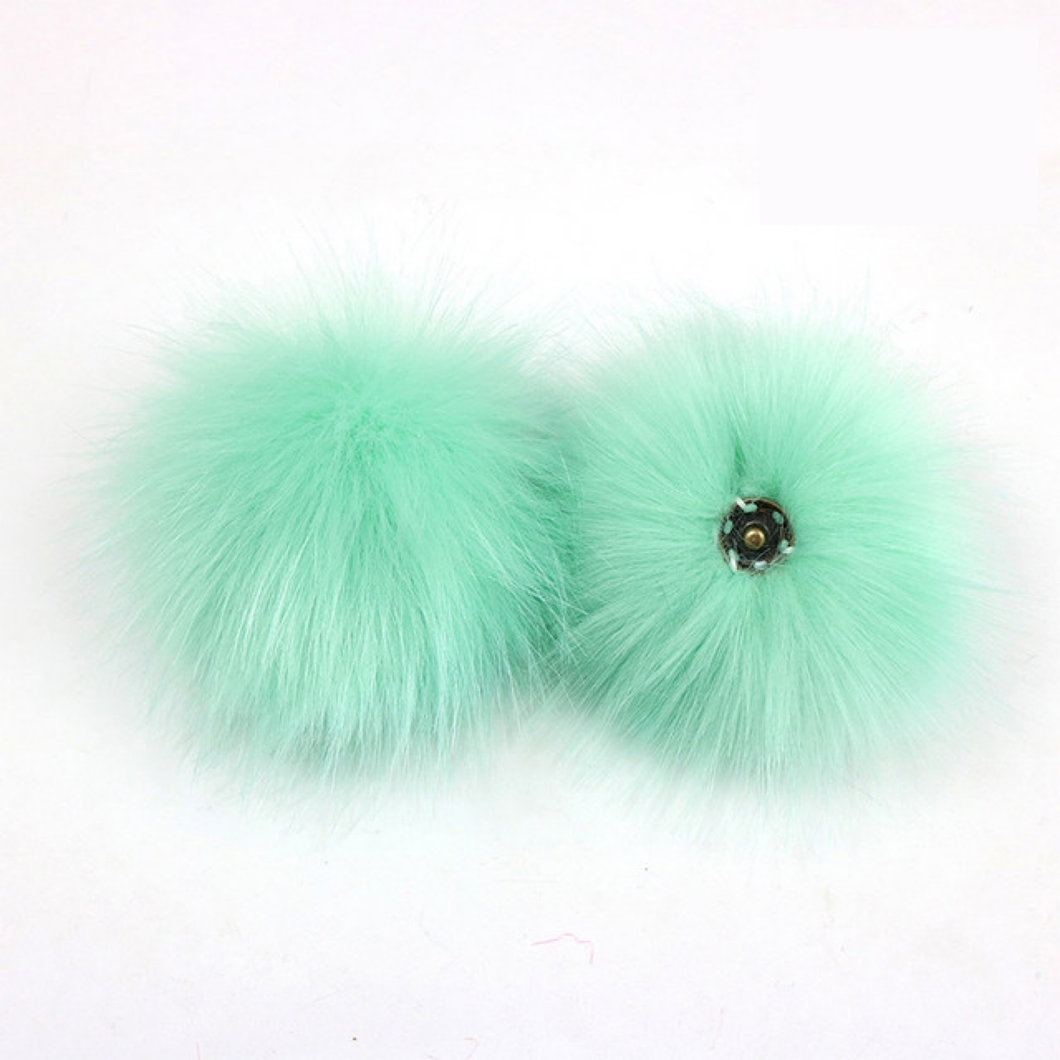 faux fur pom pom - mint | accessories